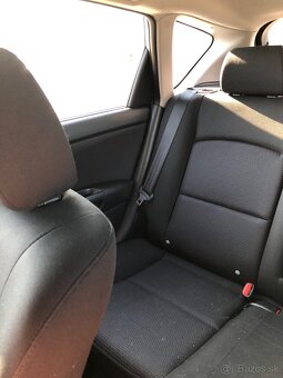 MAZDA 3 benzín 1.6,77 kW - 10