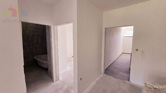 NA PREDAJ – 2-izbový byt 60 m2 v novostavbe RiverResort, Ban - 10