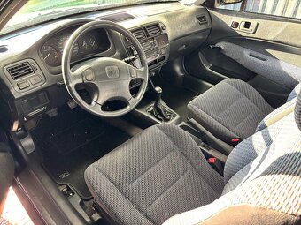 Honda civic 6g 1.4iS - 10