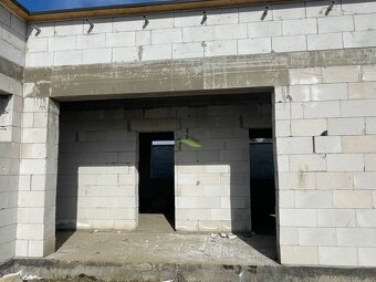 Rozostavaný rodinný dom - bungalov priamo v Michalovciach -5 - 10