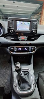 Hyundai i30 CW 1.4 T-GDI - 10