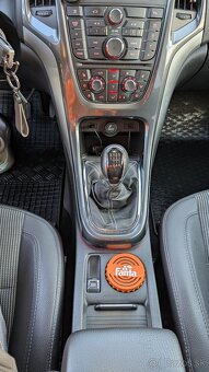 Opel Astra j, sedan, 1.4 Turbo, 103kW (140hp) - 10