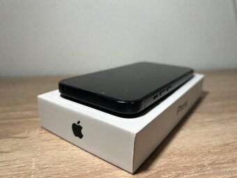 Apple iPhone 13 128 GB, 100% batéria - 10