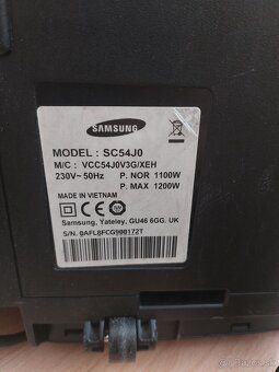 Vysávač zn. Samsung - 10