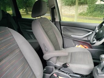 Ford C-MAX 1.6 TDCI 74KW M5 ROK 2009 - 10