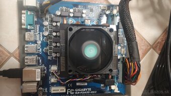 Predám základnú dosku Gigabyte GA-F2A55-DS3 - 10