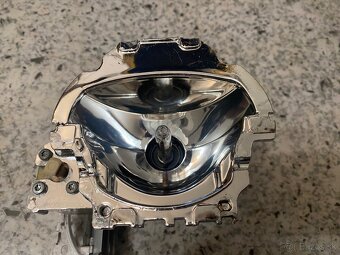 Audi S4 B6 Bi-xenon - 10