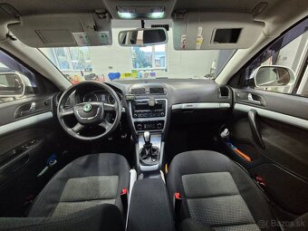 Škoda Octavia Scout - 10