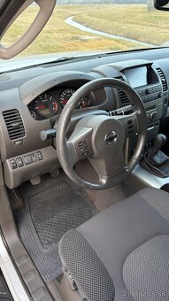 Nissan Navara 2.5 dCI MT6 4x4 Doublecab + Hardtop - 10