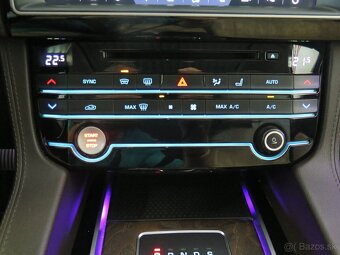 Jaguar F-Pace 3.0d V6 AWD,Portfolio,DPH - 10
