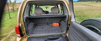 Predám Suzuki Grand Vitara 2,0 benzín 4x4 - 10