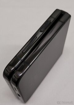 Samsung Galaxy Z Flip 4 - Čierny - 10