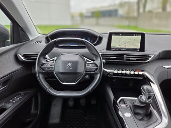 Peugeot 5008 1.2 PureTech 130 S&S Allure - 10