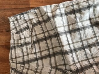 CALVIN KLEIN originál pánske capri nohavice L - 10