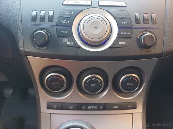 Mazda 3---1.6i-benzin--77Kw-105Ps-najazdené.-157300km - 10