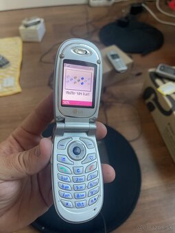 LG C1200 Red Vintage telefón - 10