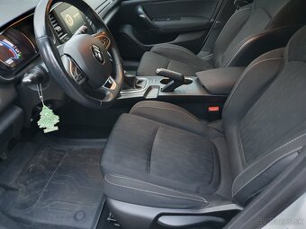 Renault Megane Grandtour 1.5 dci - 10