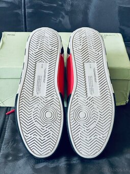Off-white SBVulcanized 43 - 10