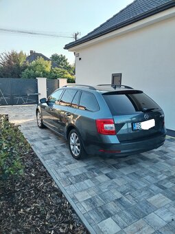 Škoda Octávia Combi 1,6 TDI DSG Style - 10