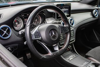 Mercedes-Benz GLA 200 d 4MATIC - 10