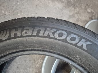 235/60 r18 zimné 4 ks HANKOOK dezén 4,5 - 4,2 mm DOT2019 - 10