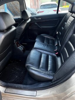 Škoda SuperB 2.5TDI - 10