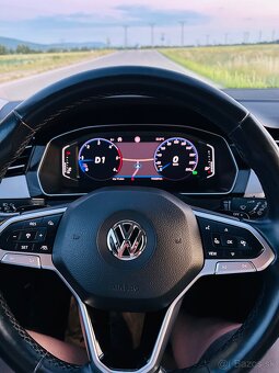 Volkswagen Passat 2.0 TDI DSG /VIRTUAL - 10