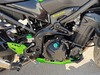 Kawasaki Z900 - 10