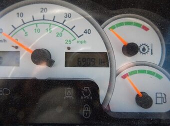 Kolový nakladač CAT 924G - 10