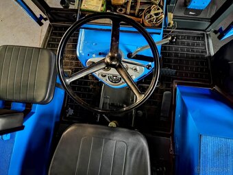 Gumová rohož Zetor 5511, 5611, 5711, 5745, 6711, 6745 ,6911. - 10