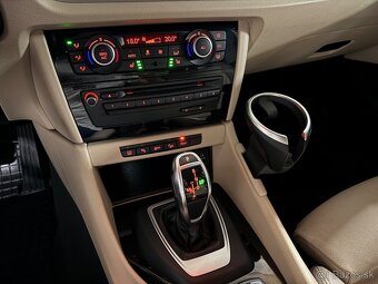 BMW X1 xDrive(4x4)18d A/T, 105kw(143ps),Bi-xenon - 10