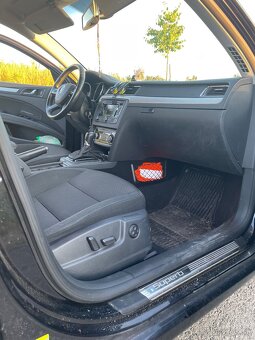 Predám Škoda superbII combi,facelift,2.0TDI,125kW,6DSG - 10