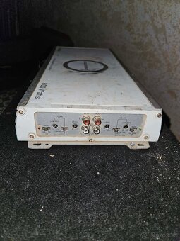 Predám autoaudio – subwoofery, zosilňovače + kapacitor - 10