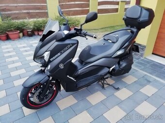 Yamaha Xmax 400 Momo Design - 10