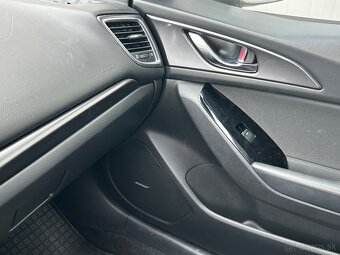 Mazda 3 2.2 Skyactiv -D150 Revolution TOP - 10