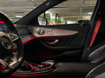 Mercedes-Benz E43 AMG Brabus vyfuk, pano, multibeam - 10