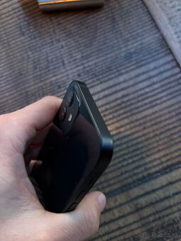 iPhone 12 64b Black - 10