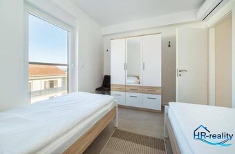 Vodice – kompletne zariadený penthouse, výhľad na more - 10