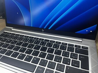 Predám HP Elitebook 830 G7/8GB RAM/256GB SSD/W11 - 10