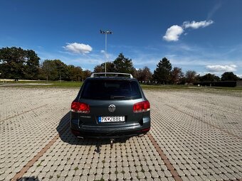 Volkswagen Touareg V10 2003 - 10