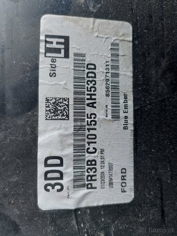 Predam lavu prahovu lištu Ford Mustang - 10