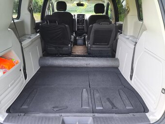Dodge Grand Caravan 3.8 LPG r.2008 - 10