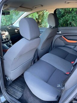 Ford Kuga 2.0 tdci 4x4, ťažné, klima, tempomat - 10
