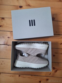 Adidas Los Angeles Athletics - 10