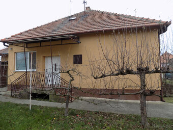 Na predaj 3– izbový rodinný dom v obci Strekov pri Štúrove. - 10