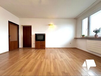 REZERVOVANÉ Predaj, 4 izbový byt - loggia, pivnica a klimat - 10