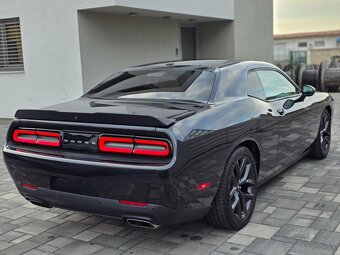 Dodge Challenger 5.7 V8 Hemi 2019 DPH - nebúrané - 10