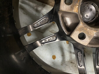 Rondell 0027 5x120 R17 - 10