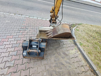 Pásový bagr Caterpillar 305 CAT 305E 3300m.h r.v2019 - 10