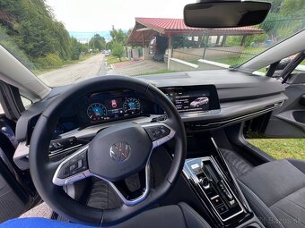 VW Golf 8 Variant - 10